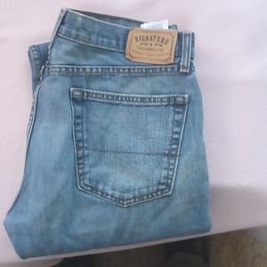Levi jeans